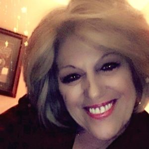 Meet your Posher, Beth